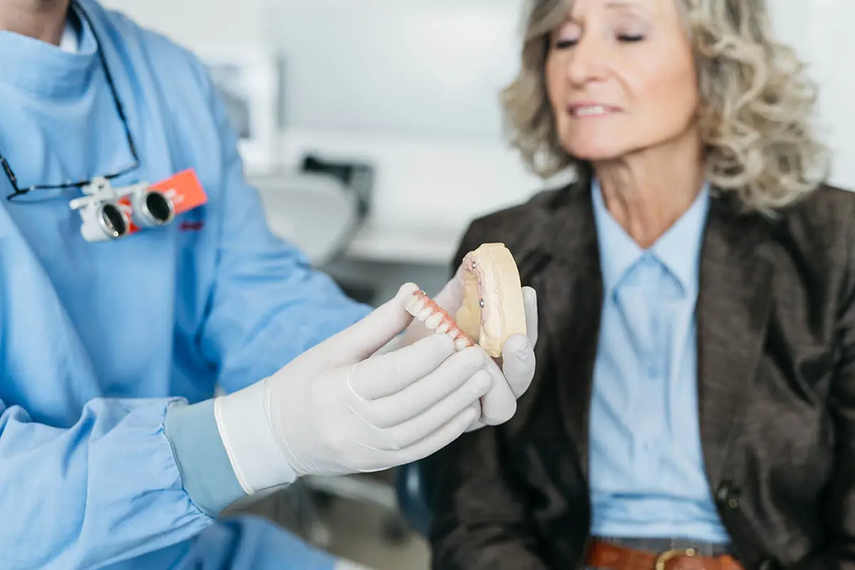 Ali veste, kako lahko rešite težavo z manjkajočimi zobmi? | Stomatološka poliklinika Zagreb | Štimac centar dentalne medicine