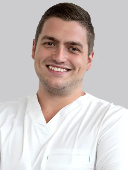 Strokovni zdravniški tim | Kristian Tadić